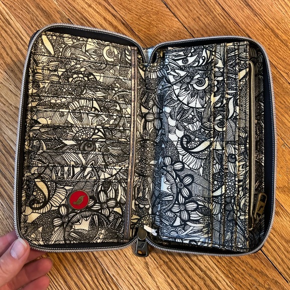 Sakroots Wallet - Picture 3 of 4